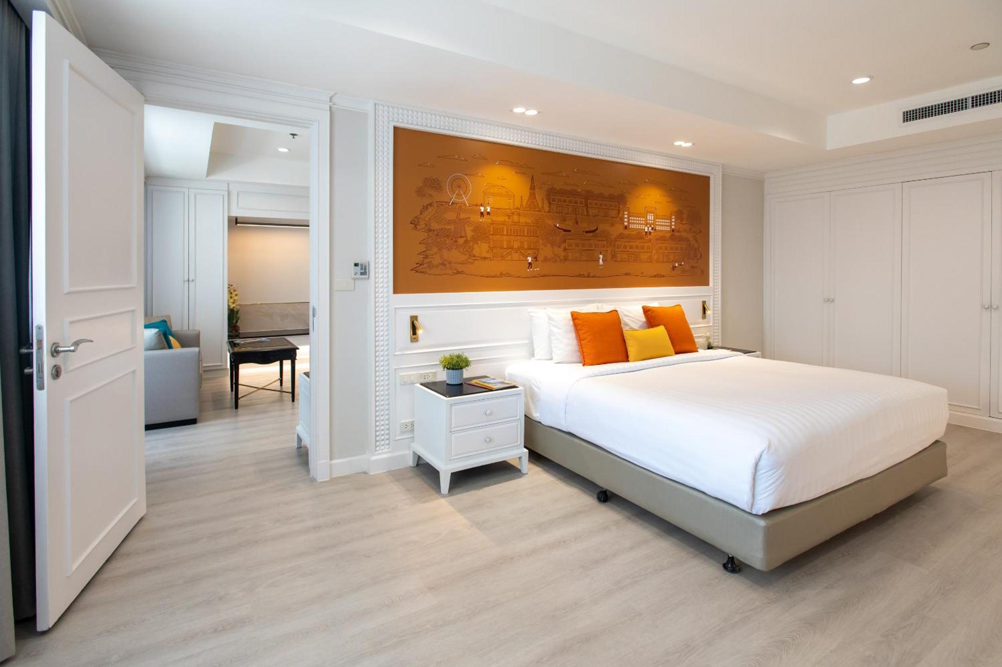 Centre Point Plus Hotel Silom - Newly Renovated Bangkok Room photo