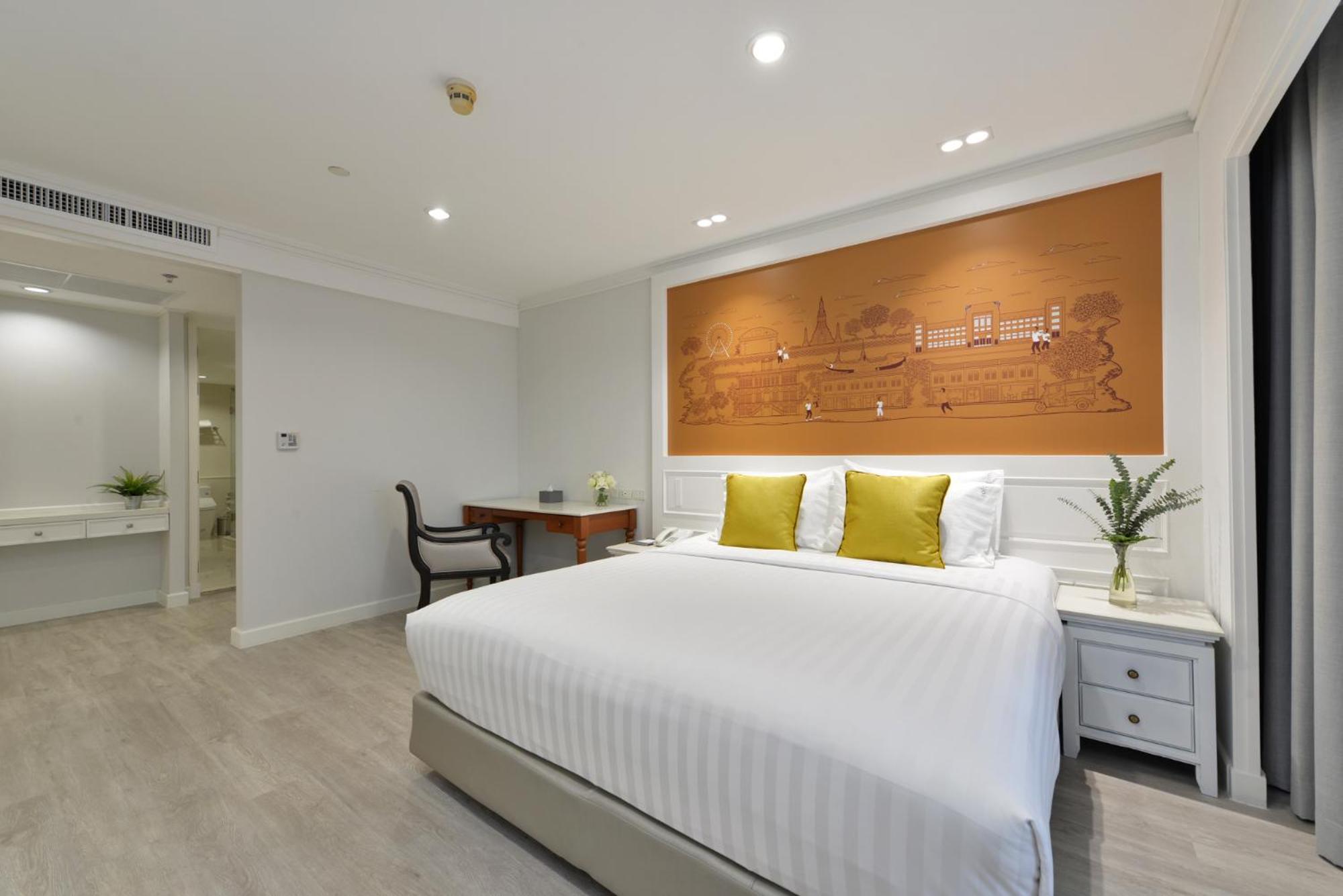 Centre Point Plus Hotel Silom - Newly Renovated Bangkok Room photo